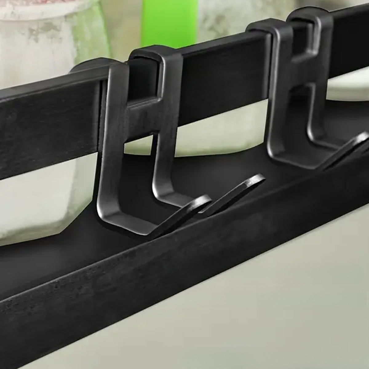 Ganchos traseros para puerta,  - Office Furniture Installation reseña y precio